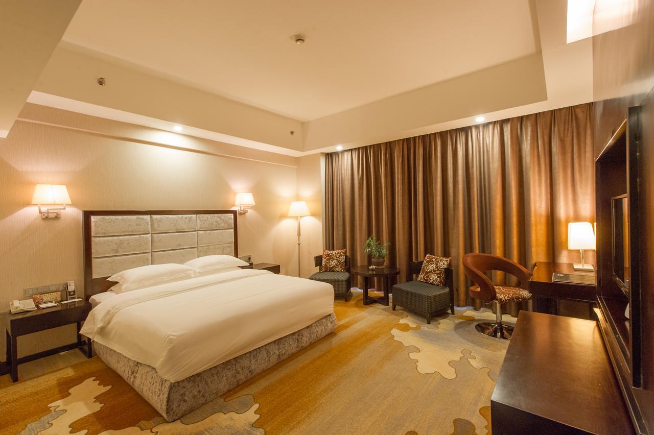 גווילין Mingfeng International Hotel מראה חיצוני תמונה